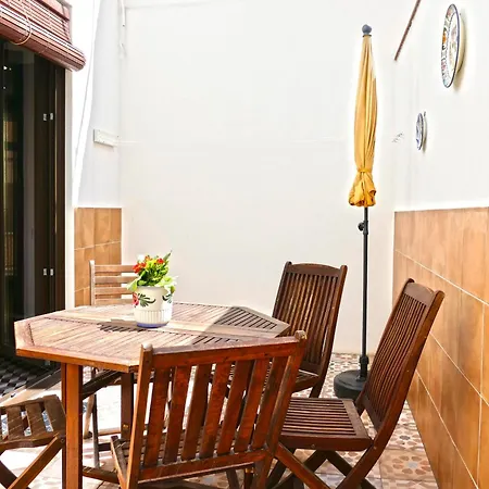 Ferienhaus La Llar De La Kim, Bonita Casa A 150m Del Mar Y 40km De Barcelona *